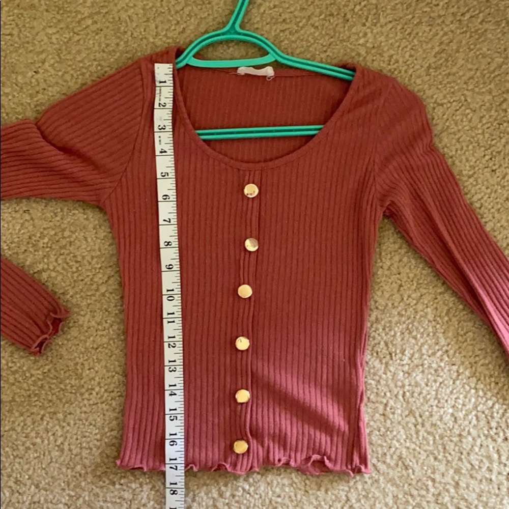 blush colored gold buttoned ribbed fitted top